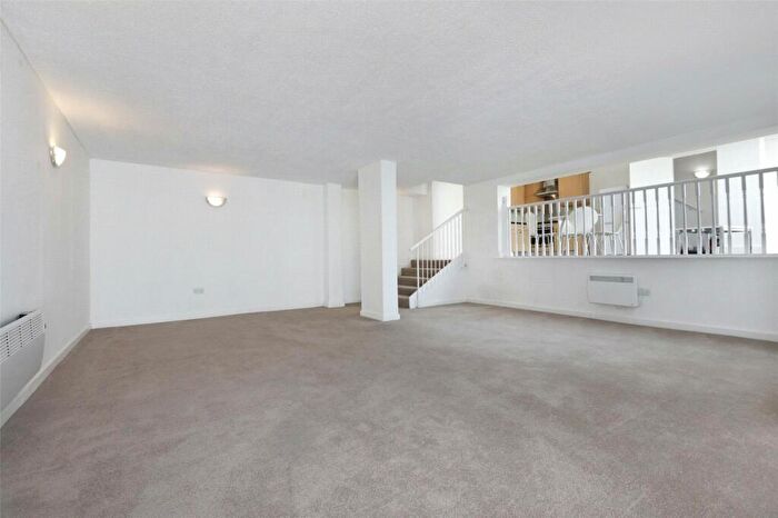 1 Bedroom Apartment To Rent In Artichoke Hill, London, E1W