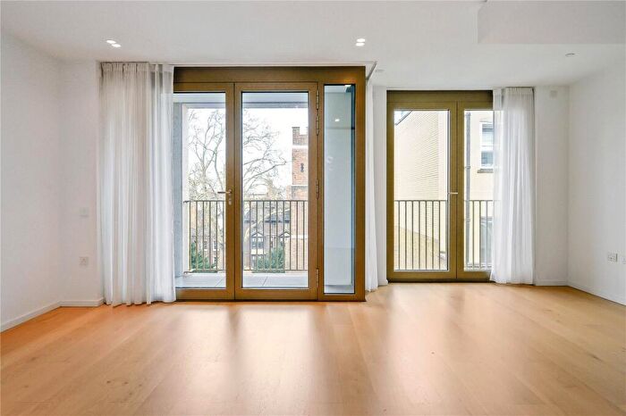 2 Bedroom Apartment For Sale In Bartholomew Close, London, EC1A