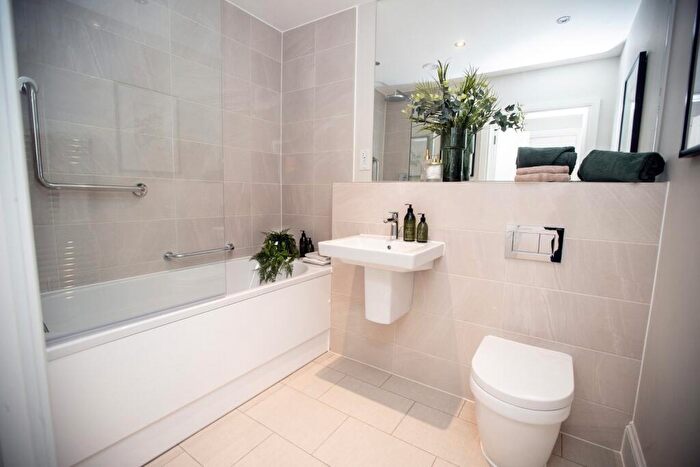 2 Bedroom Retirement Property To Rent In High Street, Great Missenden, Buckinghamshire, HP16