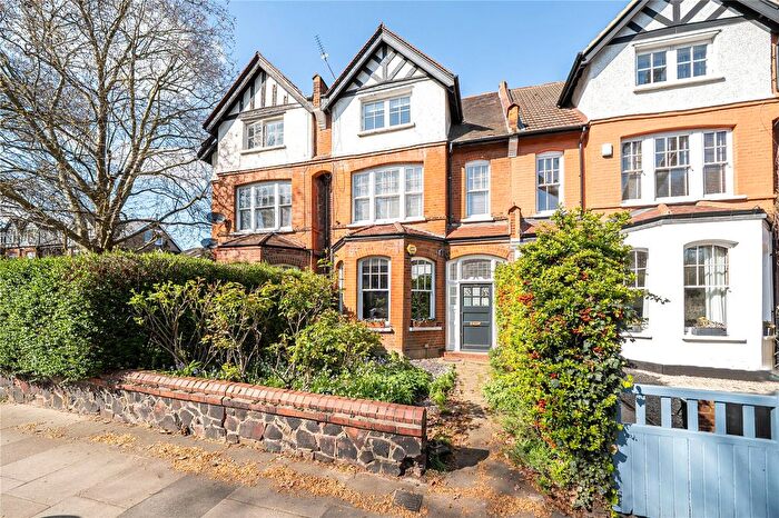 1 Bedroom Flat For Sale In Priory Road, London, N8