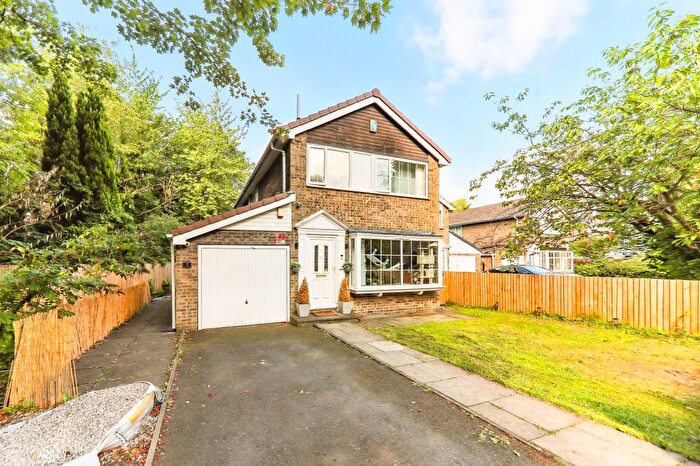 4 Bedroom Detached House For Sale In Asket Hill, Roundhay, Leeds, LS8