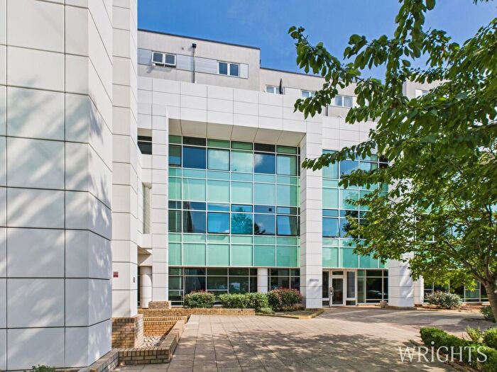 2 Bedroom Apartment For Sale In Bessemer Road, Welwyn Garden City, AL7