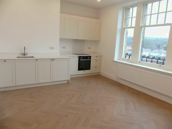 1 Bedroom Apartment To Rent In Cowpasture Road, Ilkley, LS29
