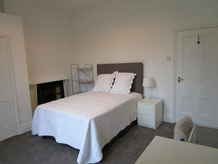 3 Bedroom Flat To Rent In St Johns Road, Clifton, Bristol, BS8