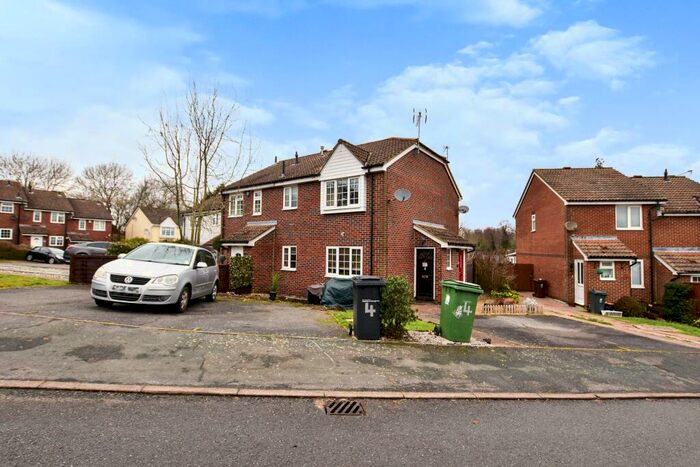 1 Bedroom Terraced House To Rent In Chiltern Close, Downswood, Maidstone, Kent, ME15