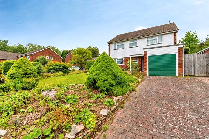3 Bedroom Detached House For Sale In Abbey Hill Road, Winchester, SO23