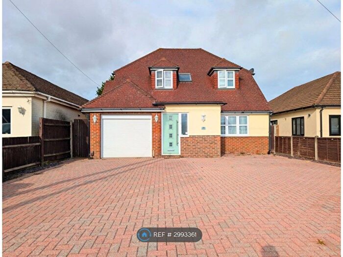 4 Bedroom Detached House To Rent In Tunbury Avenue, Walderslade, ME5