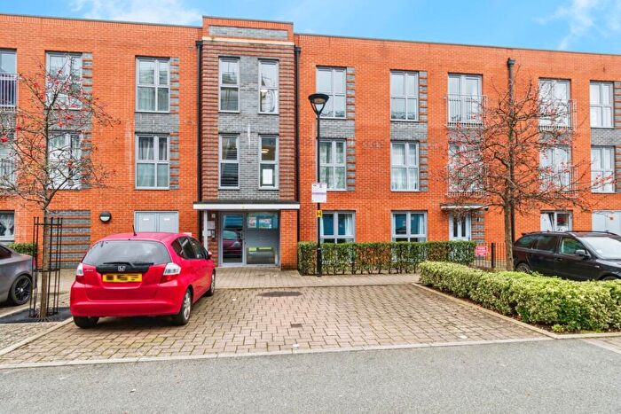 2 Bedroom Flat For Sale In Meridian Way, Southampton, Hampshire, SO14