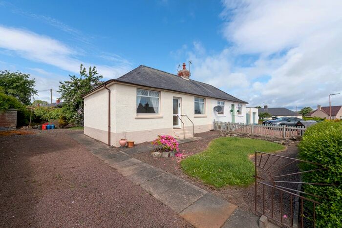 2 Bedroom Semi-Detached Bungalow For Sale In Queen's Drive, Pencaitland, EH34