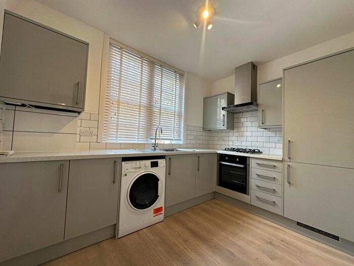 2 Bedroom Apartment To Rent In , Burton Grove, London, SE17