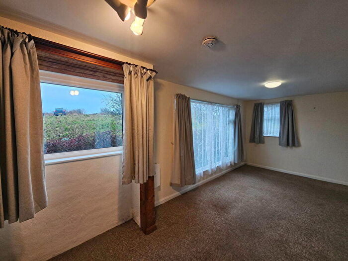 2 Bedroom Detached Bungalow To Rent In Felton Common, Felton, BS40