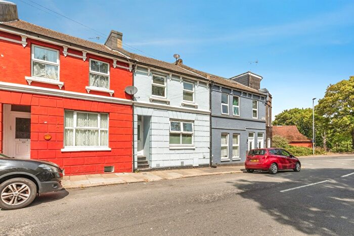 3 Bedroom Terraced House For Sale In Priory Road, Hastings, TN34
