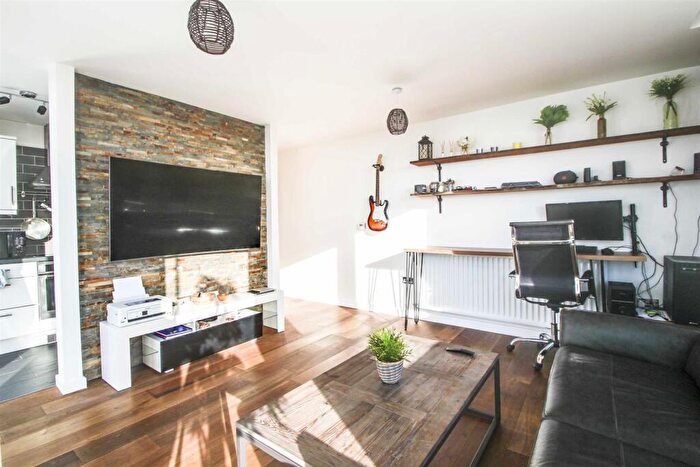 1 Bedroom Apartment To Rent In Manhattan House, Central Milton Keynes, MK9