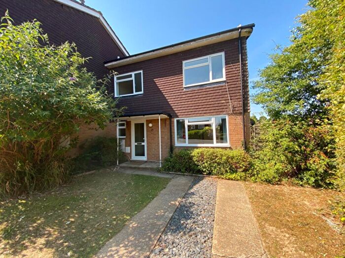 4 Bedroom Terraced House For Sale In Carters Way, Wisborough Green, RH14