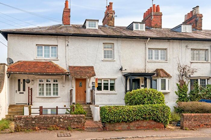 3 Bedroom Terraced House For Sale In Sonning-On-Thames, Berkshire, RG4