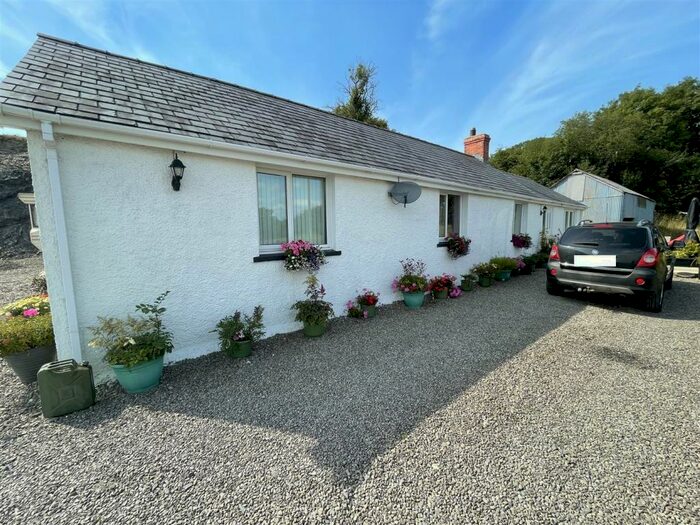 3 Bedroom Smallholding For Sale In Talsarn, Lampeter, SA48