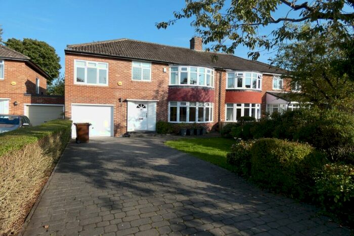 4 Bedroom Semi-Detached House To Rent In Burnside Road, Newcastle Upon Tyne, NE3