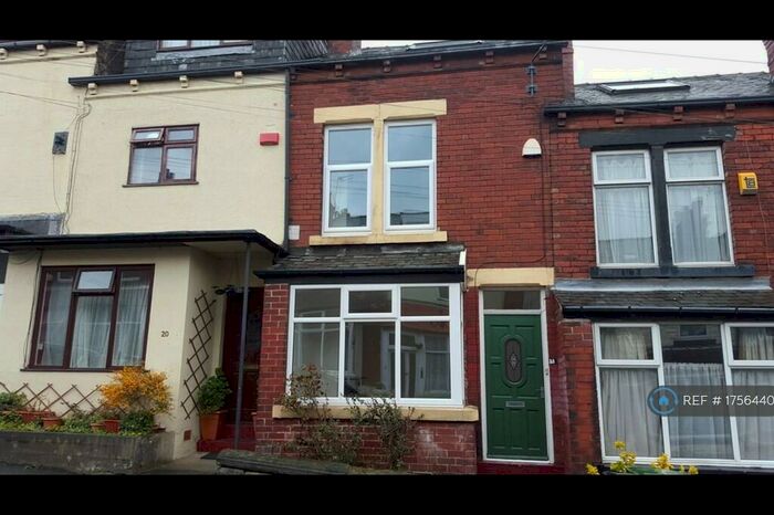 3 Bedroom Terraced House To Rent In Hawksworth Grove, Leeds, LS5
