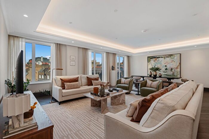 3 Bedroom Flat For Sale In Queen Anne's Gate, St James's Park, London, St James's, SW1H