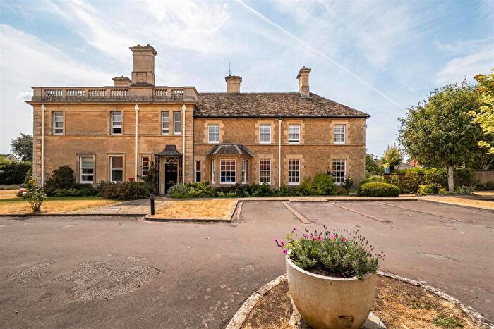 3 Bedroom Semi Detached House For Sale In Chippenham, SN14