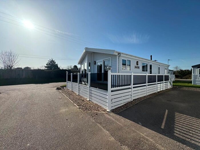 2 Bedroom Lodge For Sale In Willerby Heathfield, Pevensey Bay Holiday Park, Pevensey Bay, Eastbourne, East Sussex, BN24