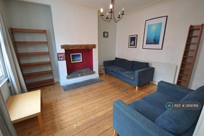 2 Bedroom Terraced House To Rent In Vicarage Street, Leeds, LS5