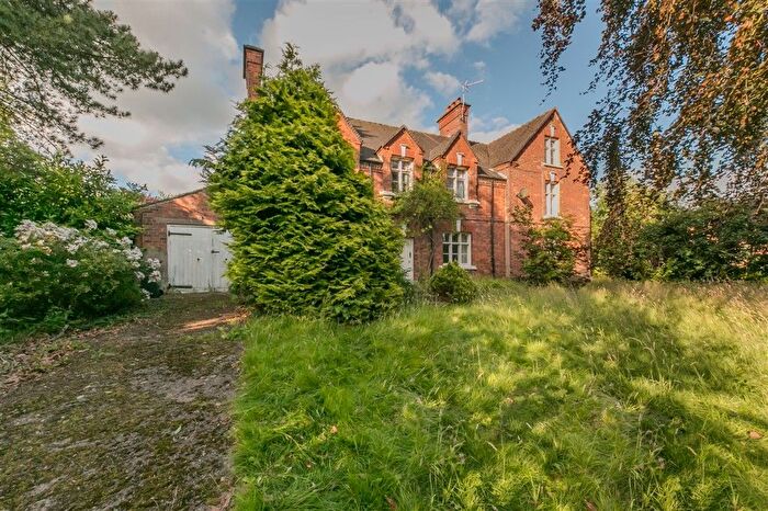 5 Bedroom Semi-Detached House For Sale In Old Road, Tean, Stoke-On-Trent, ST10