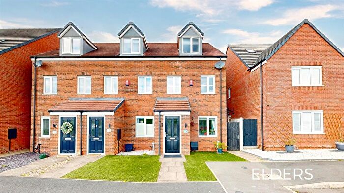3 Bedroom Town House For Sale In Pudding Plate Close, Ilkeston, DE7