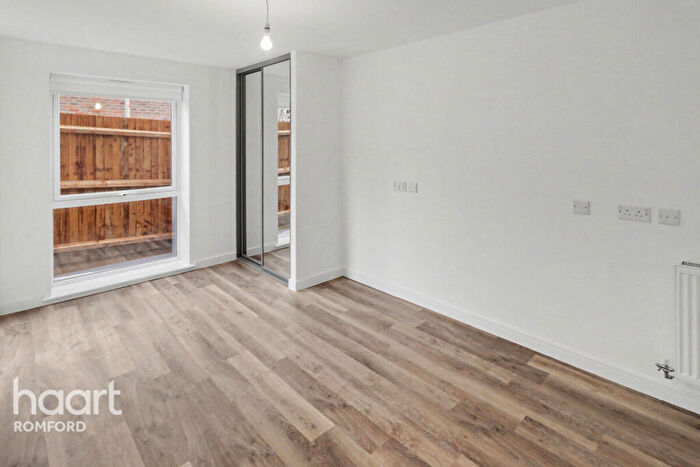 1 Bedroom Maisonette To Rent In Orchid Avenue, Harold Hill, RM3