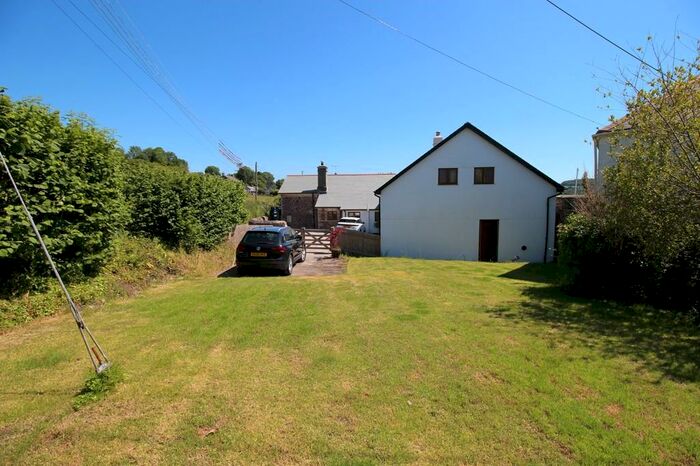 4 Bedroom Detached House For Sale In Lutton, PL21