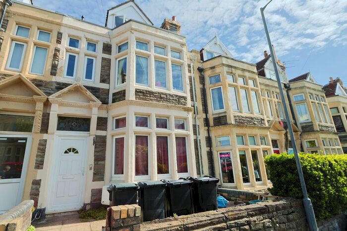 9 Bedroom Property To Rent In Harcourt Road, Bristol, BS6