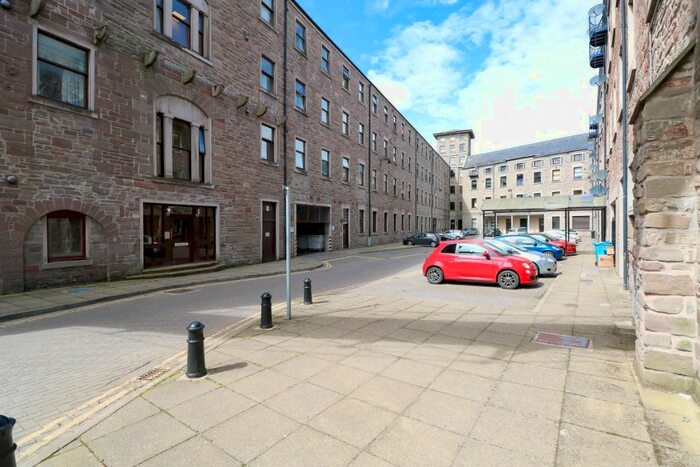 2 Bedroom Flat To Rent In Pleasance Court, West End, Dundee, DD1