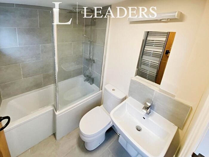 2 Bedroom Cottage To Rent In Grove Lane, Longthorpe, PE3