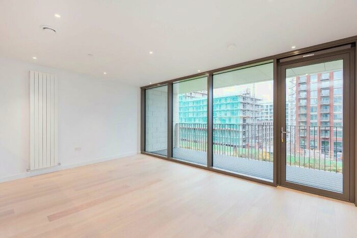 1 Bedroom Apartment To Rent In Store Road, London, E16