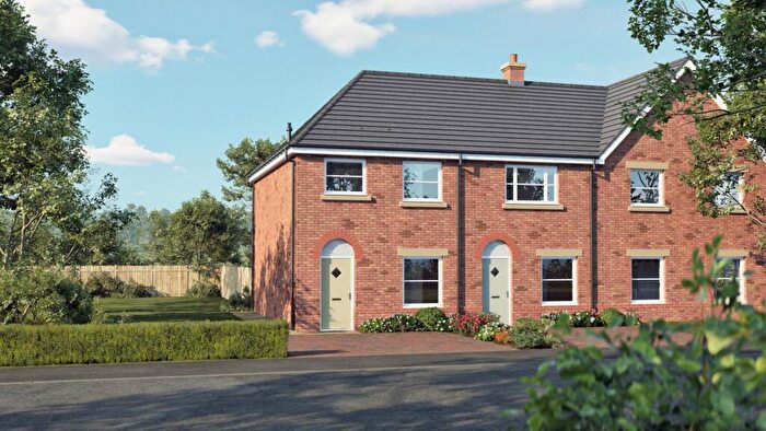 3 Bedroom Mews For Sale In The Dover, CW12