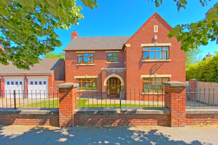 4 Bedroom Detached House To Rent In Hutton Gate, Harrogate, HG2