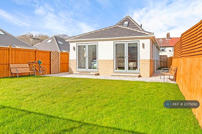 2 Bedroom Bungalow To Rent In Redesdale Grove, Leeds, LS16