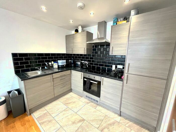 1 Bedroom Apartment To Rent In York Towers Leeds, LS9