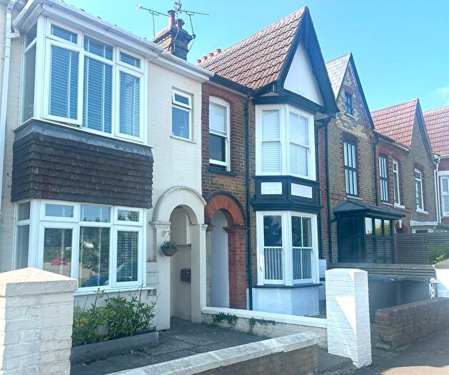 2 Bedroom Flat To Rent In Westgate Terrace, Whitstable, CT5