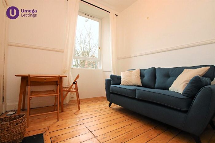 1 Bedroom Apartment To Rent In Sloan Street, Leith, Edinburgh, EH6