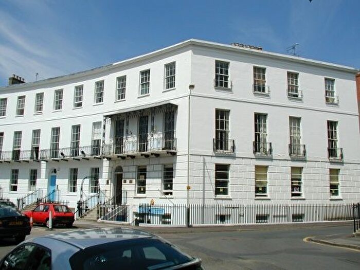 1 Bedroom Flat To Rent In Royal Crescent, Cheltenham, GL50
