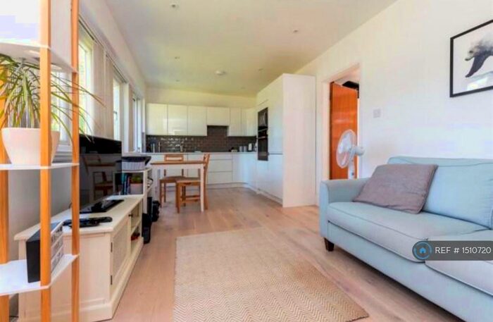 1 Bedroom Flat To Rent In Norton Way South, Letchworth Garden City, SG6