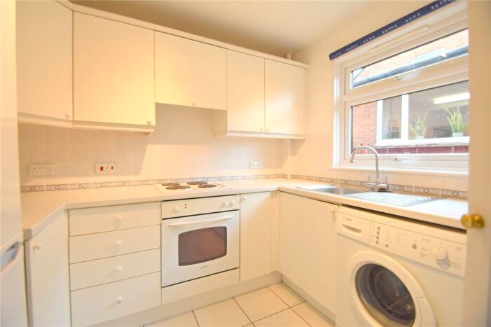 2 Bedroom Apartment To Rent In Clarence Court, Clarence Road, Windsor, Berkshire, SL4