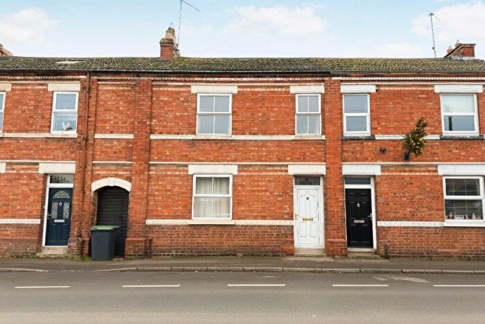 3 Bedroom Terraced House For Sale In College Street, Higham Ferrers, NN10