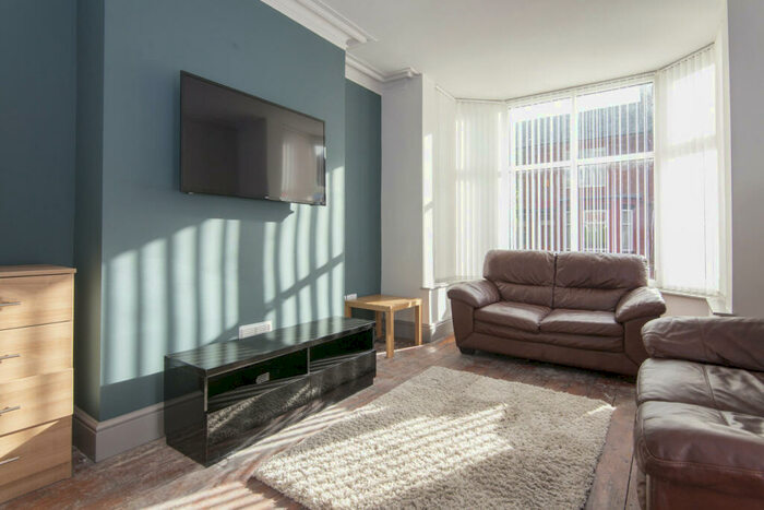 5 Bedroom Terraced House To Rent In , Oak Road, &#;Salford, M7