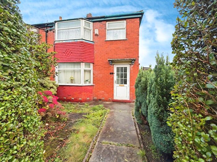 3 Bedroom Semi Detached House For Sale In Reynolds Drive, Manchester, Greater Manchester, M18