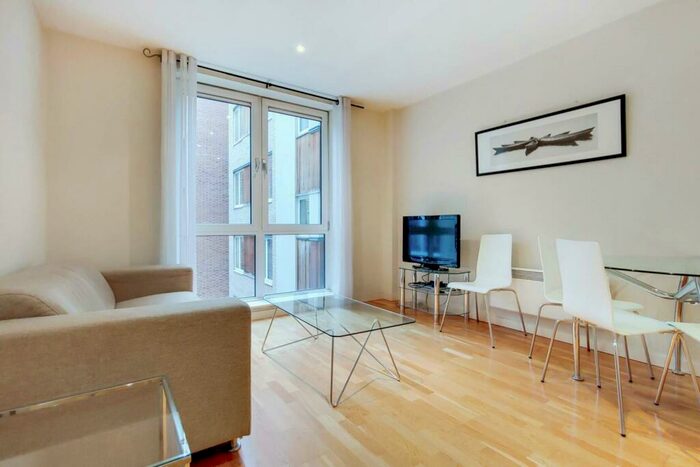 1 Bedroom Flat To Rent In Hosier Lane, Islington, London, EC1A
