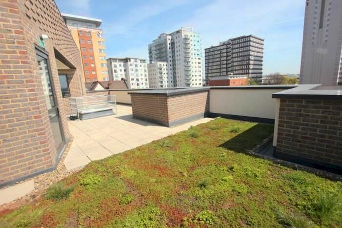 1 Bedroom Flat To Rent In Regnas Heights, Ilford, IG1