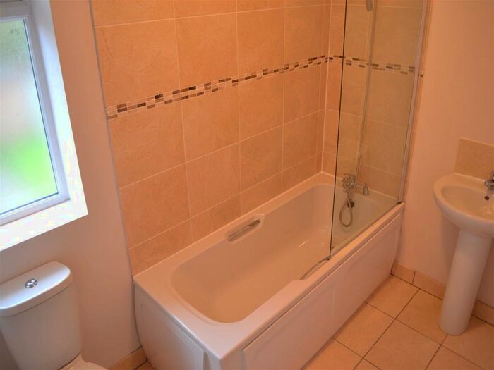 2 Bedroom Apartment To Rent In Shady Grove, Alsager, ST7