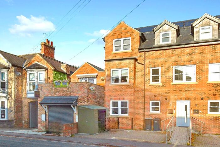 2 Bedroom Flat For Sale In Bondgate Green, Ripon, HG4